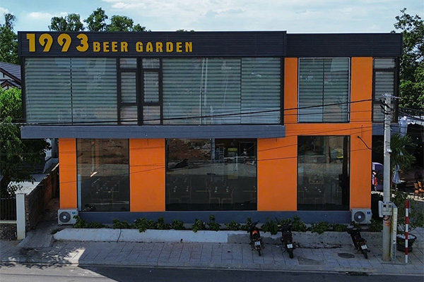 Nhà hàng Bia 1993 khu Suối Gấm, xã Cẩm Khê